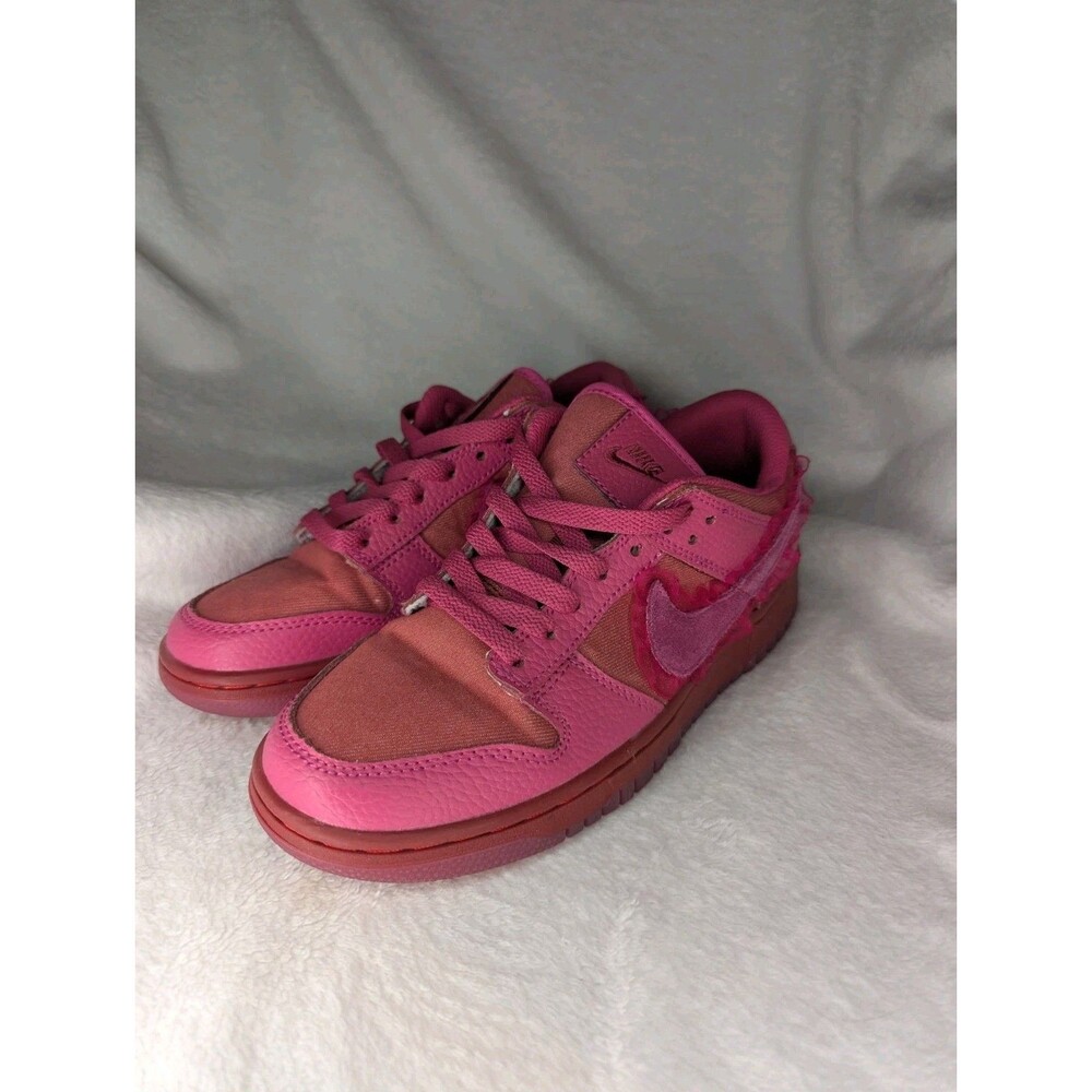 Nike Dunk Low Valentine's Day 2022 Women's - DQ9324-600 Size 7w